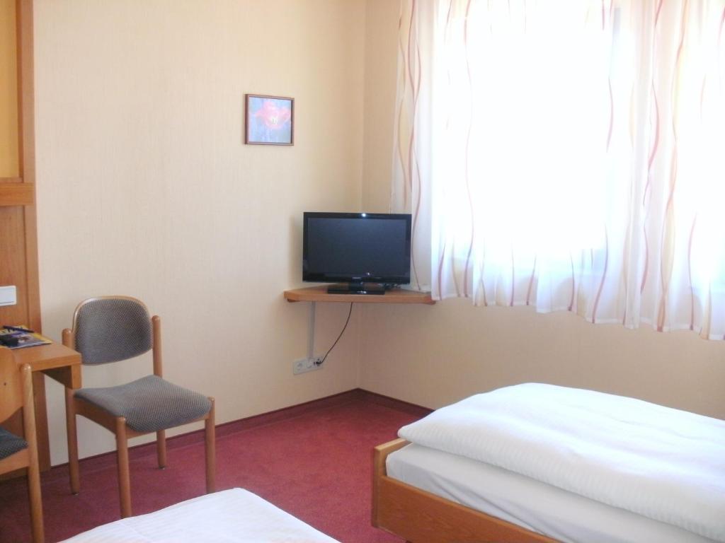 Gasthof Landhotel Gruener Baum Cadolzburg Room photo