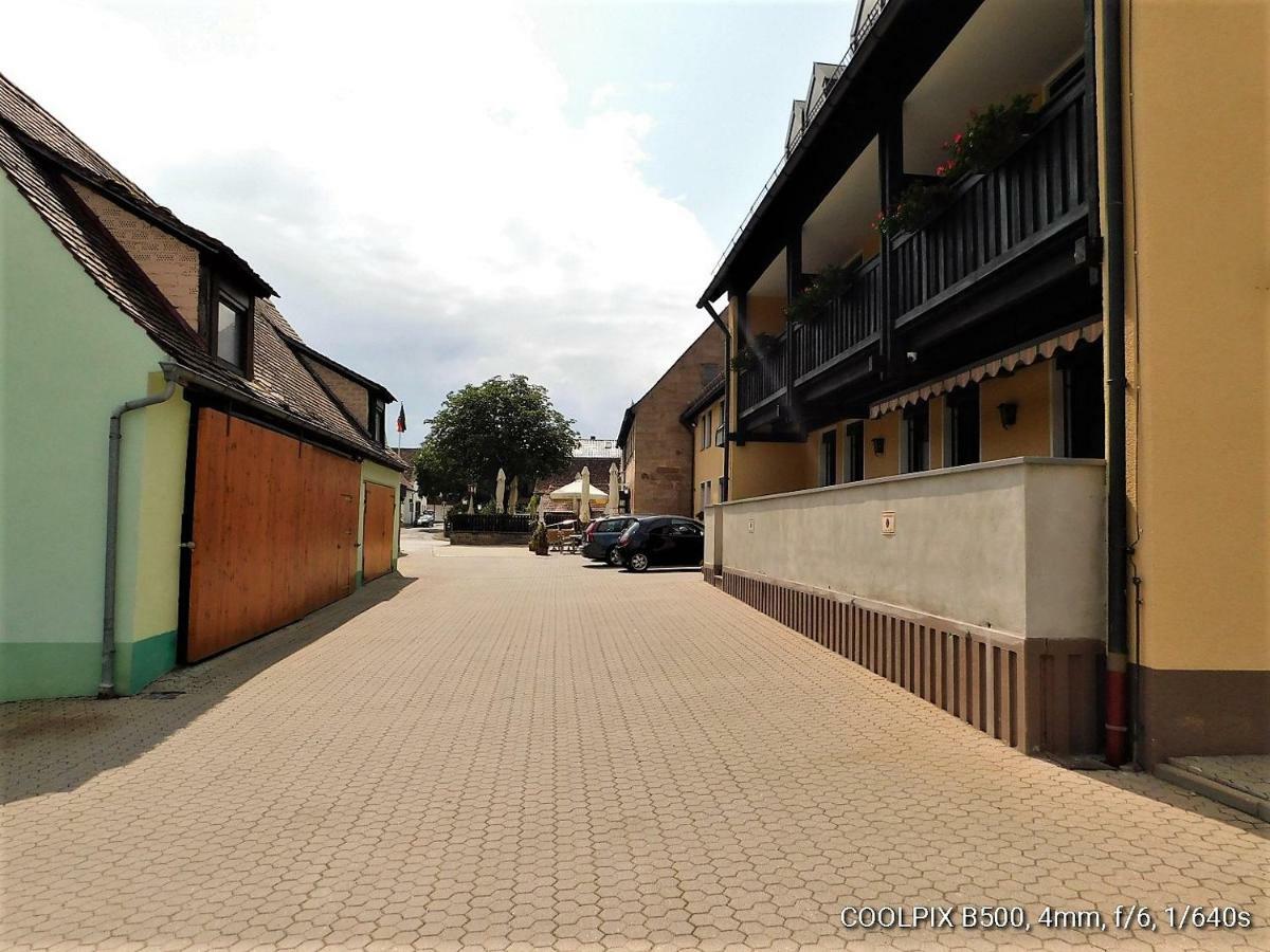 Gasthof Landhotel Gruener Baum Cadolzburg Exterior photo